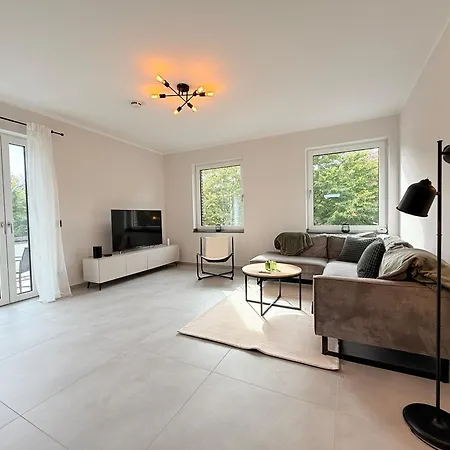 Appartement Comfort With Smart Home, Balcony, Wallbox & Bus Stop Kempen